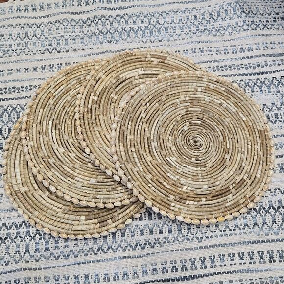 Beach Boho Table Decor Round Placemats Pandan Seashells Centerpiece - Picture 5 of 11